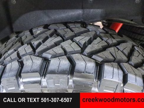 Used 2024 GMC Sierra 2500 AT4 w/ AT4 Premium Plus Package AWD/4WD image 37