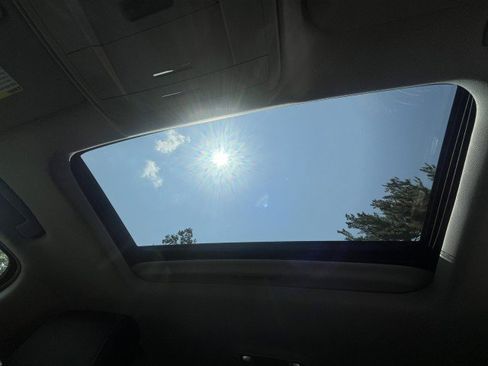 Used 2019 GMC Yukon SLT image 13