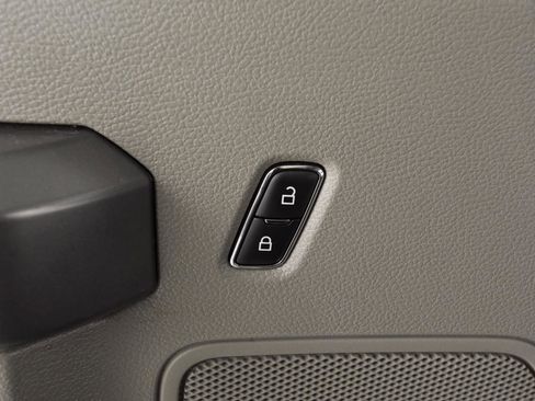 Used 2018 Ford F250 XLT w/ XLT Premium Package image 26