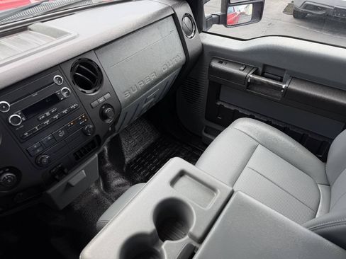 Used 2011 Ford F250 XL w/ PWR Equipment Group RWD image 14
