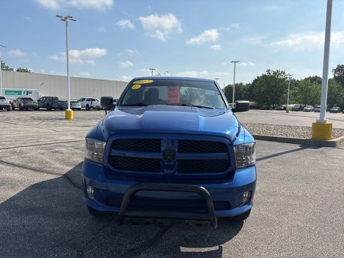 Used 2017 RAM 1500 Express AWD/4WD image 2