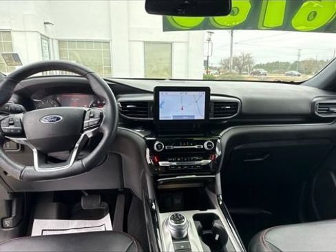 Used 2023 Ford Explorer ST-Line w/ Class IV Trailer Tow Package image 13