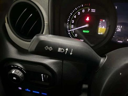 Used 2024 Jeep Wrangler Unlimited AWD/4WD image 41