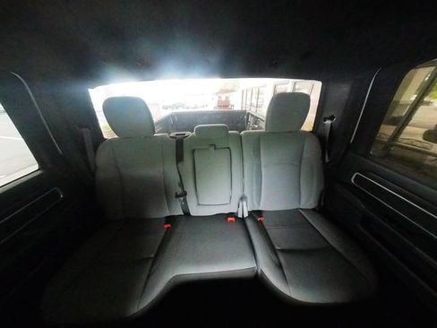 Used 2024 RAM 2500 Big Horn AWD/4WD image 33