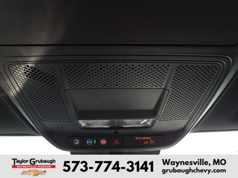 Used 2026 Chevrolet Traverse LT w/ Driver Confidence Package FWD image 24