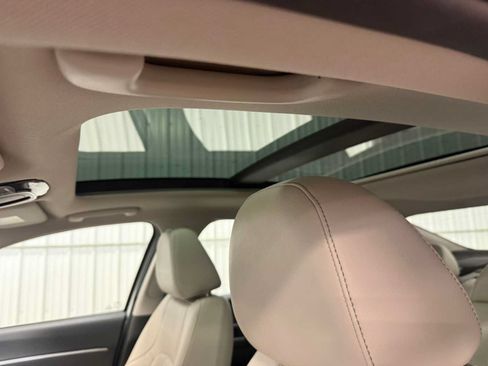 Used 2020 Hyundai Sonata SEL w/ Premium + Sunroof Package FWD image 22