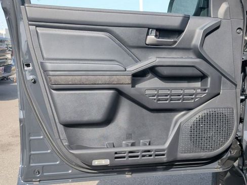 New 2026 Toyota Tacoma Limited AWD/4WD image 7