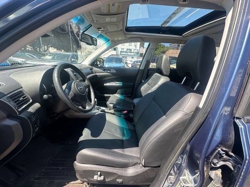 Used 2015 Subaru Forester 2.5i Premium w/ All-Weather Package AWD/4WD image 9