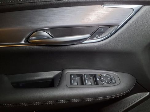 New 2026 Cadillac XT5 Luxury FWD image 15
