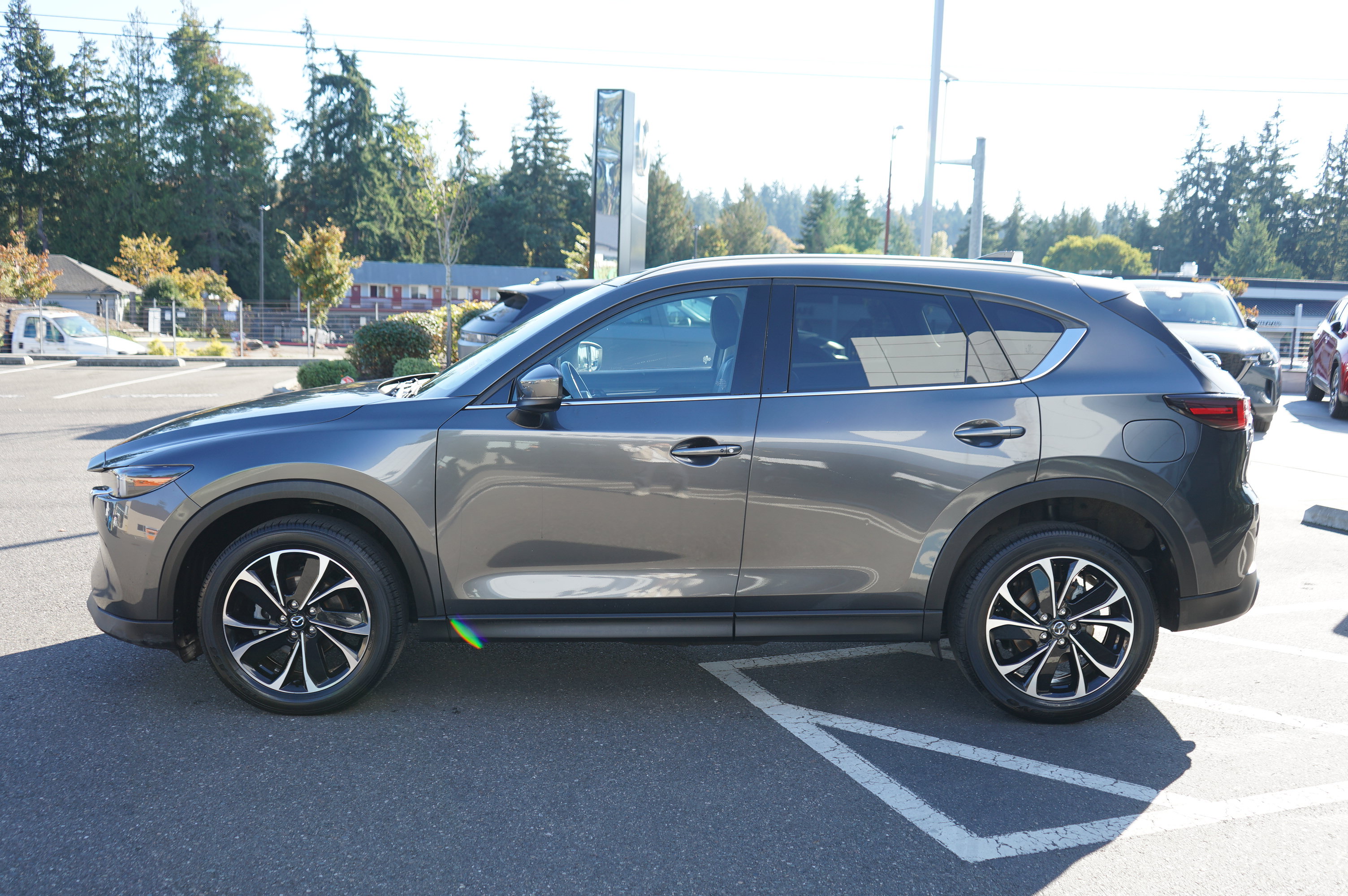 Used 2022 MAZDA CX-5 AWD 2.5 S w/ Premium Package image 6