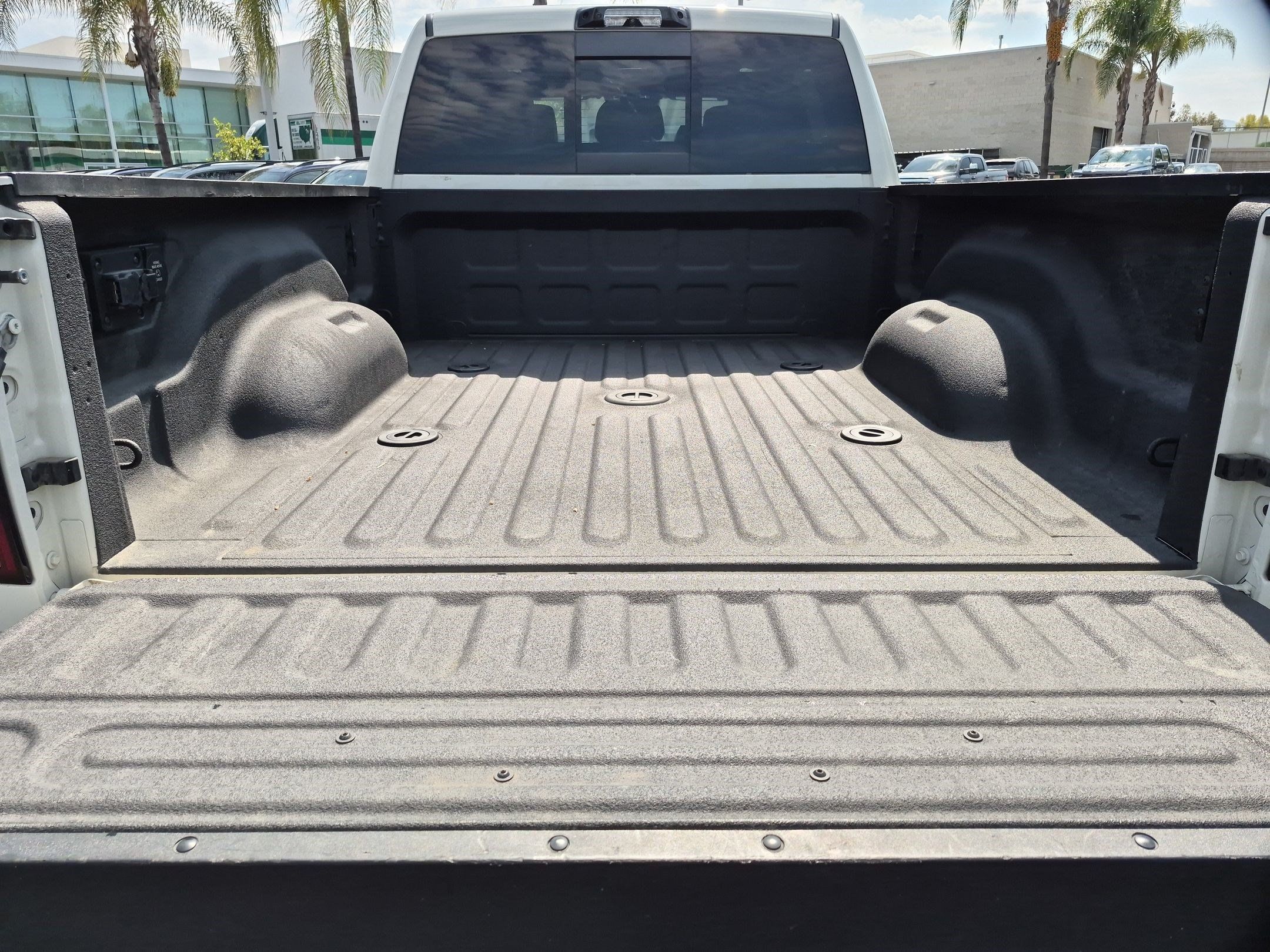 Used 2023 RAM 2500 Limited AWD/4WD image 33