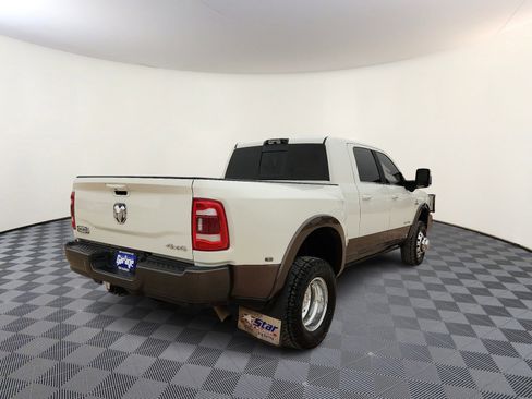 Used 2024 RAM 3500 Limited w/ Towing Technology Group AWD/4WD image 4
