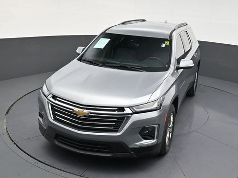 Used 2024 Chevrolet Traverse LT image 19