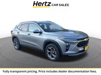 Used 2025 Chevrolet Trax LT FWD video 1