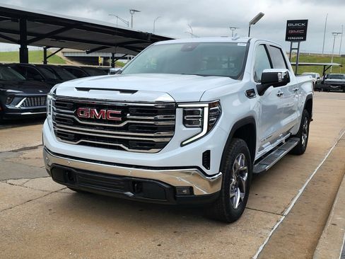 New 2026 GMC Sierra 1500 SLT w/ SLT Premium Plus Package image 8