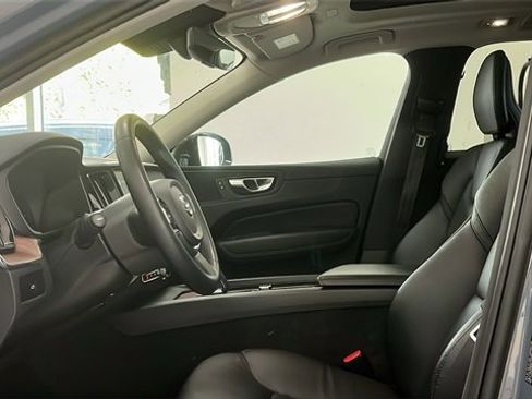 Certified 2023 Volvo XC60 B5 Plus w/ Climate Package image 10