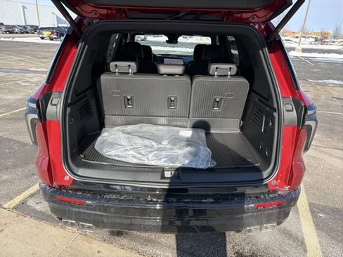 New 2026 Chevrolet Traverse RS w/ LPO, Floor Liner Package image 36