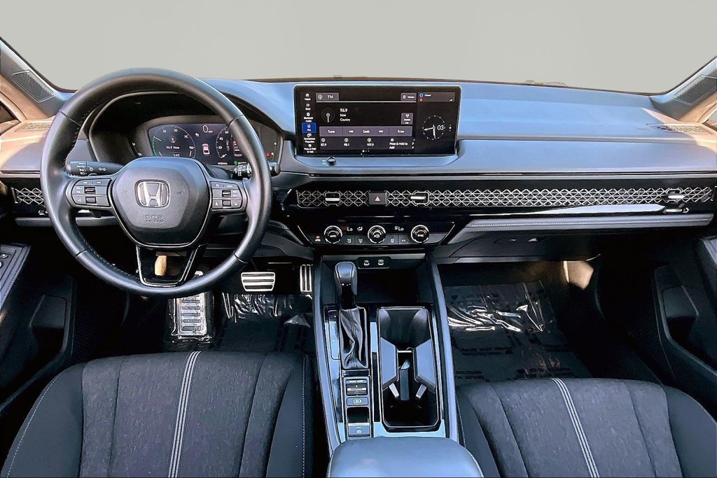 Used 2024 Honda Accord Sport image 8