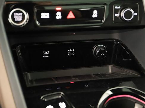 Used 2025 Audi Q5 Prestige AWD/4WD image 30