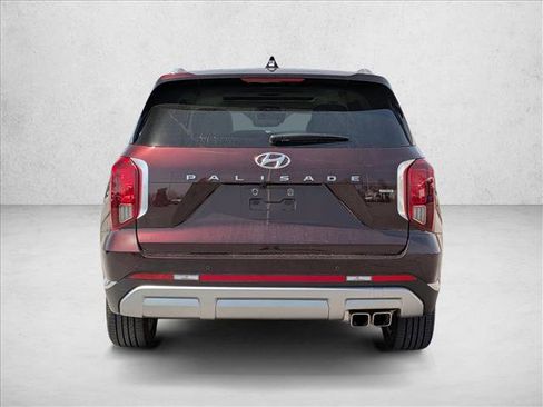 Used 2024 Hyundai Palisade Limited image 6