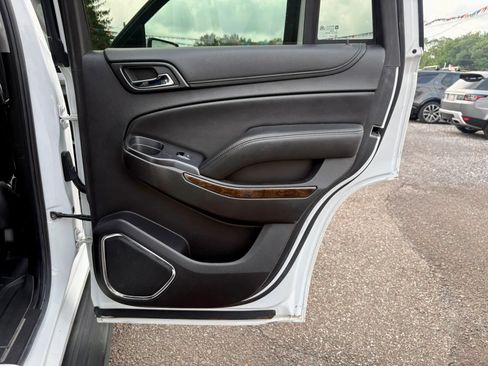Used 2015 Chevrolet Tahoe LT w/ Luxury Package AWD/4WD image 13