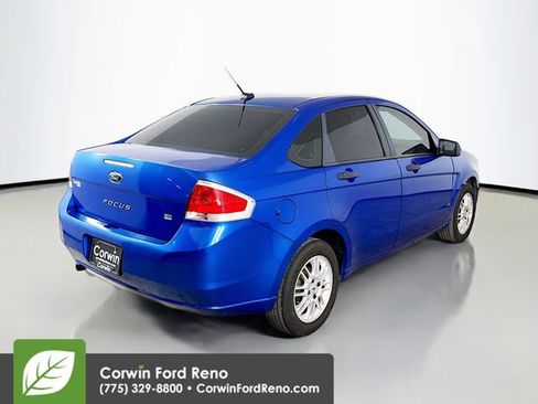 Used 2010 Ford Focus SE image 7