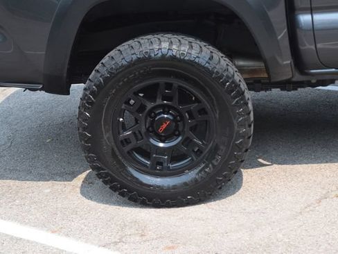 Used 2023 Toyota Tacoma TRD Off-Road AWD/4WD image 27