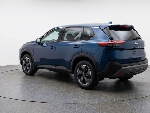 Used 2025 Nissan Rogue SV image 6