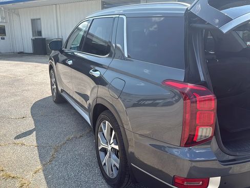 Used 2022 Hyundai Palisade SEL w/ Premium Package FWD image 7