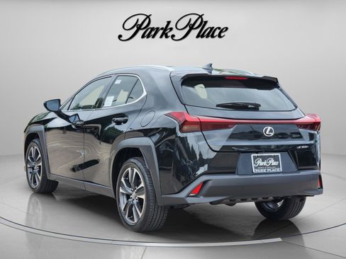 New 2026 Lexus UX 300h FWD image 3
