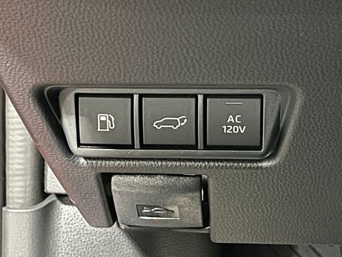 New 2026 Toyota Prius Plug-In Hybrid FWD image 34
