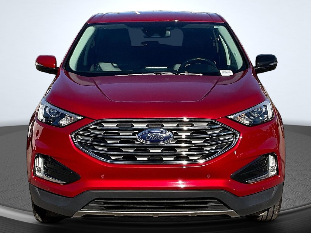 Used 2024 Ford Edge Titanium AWD/4WD image 2