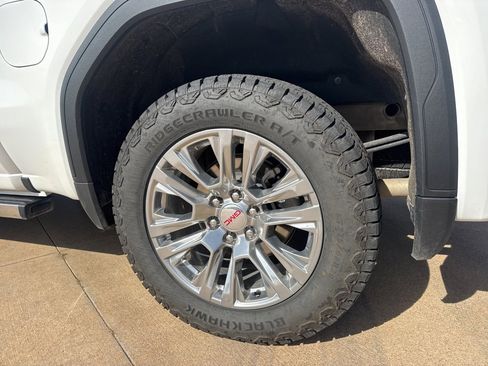 Used 2024 GMC Sierra 1500 Denali w/ Technology Package image 12