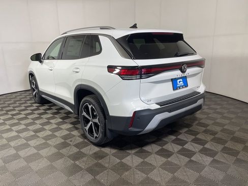 New 2026 Volkswagen Tiguan SE image 5