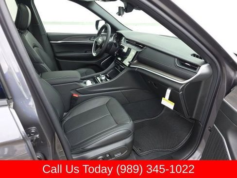 New 2026 Jeep Grand Cherokee L Limited AWD/4WD image 36