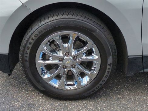 Certified 2019 Chevrolet Equinox LT image 32