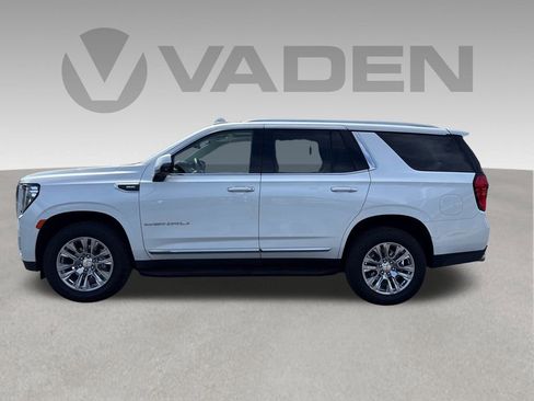 Used 2023 GMC Yukon Denali RWD image 2