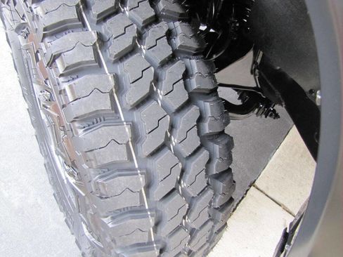 Used 2020 Toyota Tacoma TRD Off-Road RWD image 36