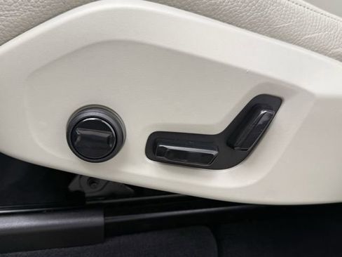 Used 2023 Volvo XC60 B5 Plus w/ Climate Package image 26