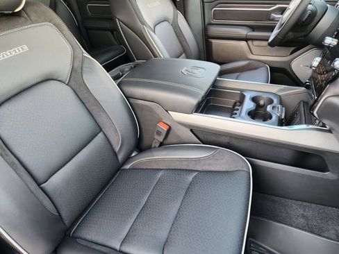 New 2026 RAM 1500 Laramie AWD/4WD image 11