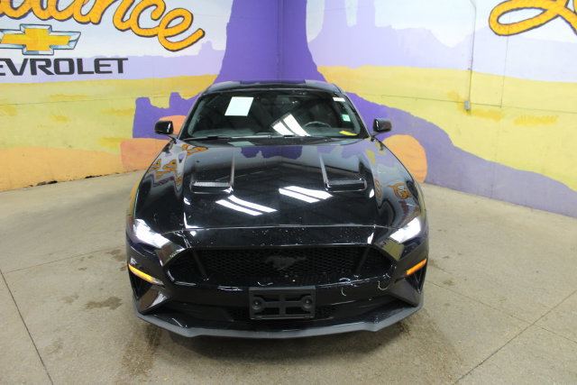 Used 2019 Ford Mustang GT Premium RWD image 3