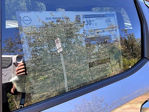 New 2025 Nissan Kicks SV w/ SV Premium Package image 13