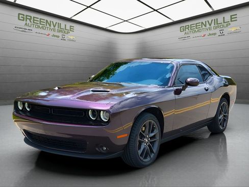 Used 2022 Dodge Challenger SXT w/ Blacktop Package image 2