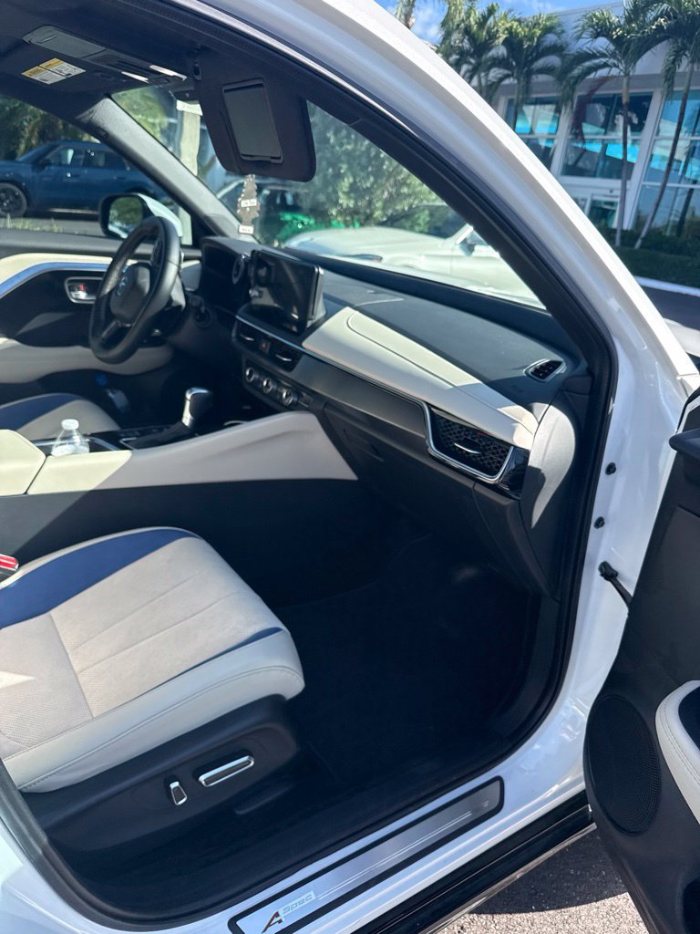 Used 2025 Acura ADX A-Spec FWD image 9