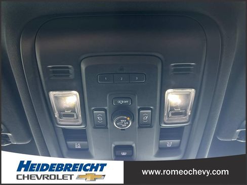 Used 2021 Chevrolet Tahoe Premier w/ Premium Package AWD/4WD image 27