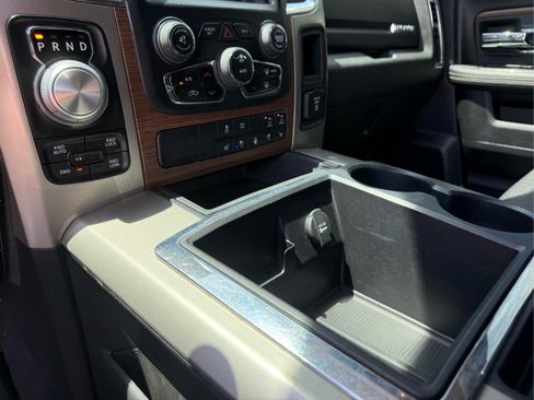 Used 2015 RAM 1500 Laramie w/ Convenience Group AWD/4WD image 24