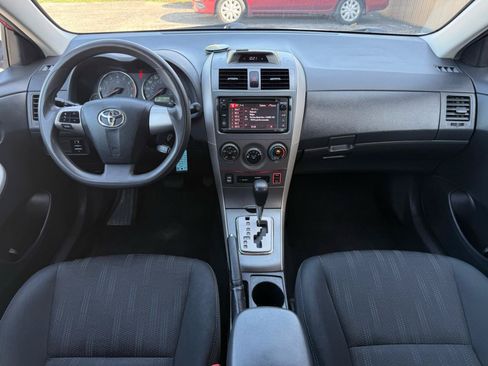 Used 2013 Toyota Corolla S FWD image 29