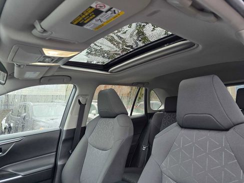 Used 2024 Toyota RAV4 XLE image 20