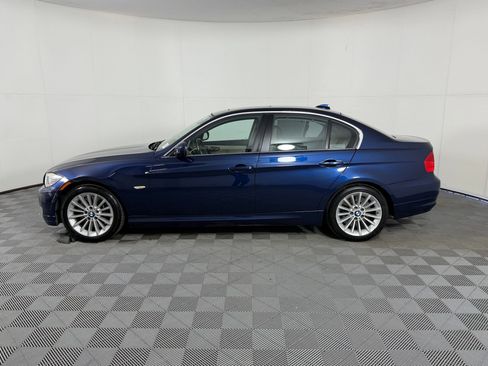 Used 2011 BMW 335i Sedan RWD image 2