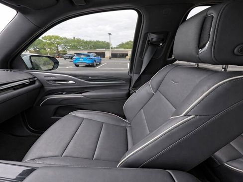Used 2023 Cadillac Escalade Sport w/ LPO, ONYX Package AWD/4WD image 23